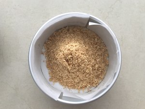 口感细腻浓郁的重芝士蛋糕，新手0失败（8寸） 制作方法