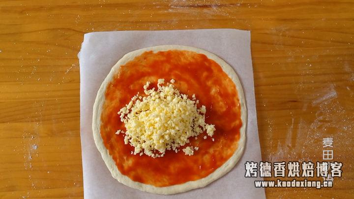 教你做正宗的意式披萨,饼底酥脆内馅软嫩,比外面好吃太多了