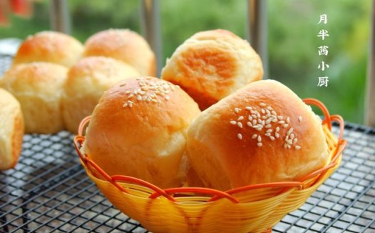 淡奶油肉松小餐包制作方法