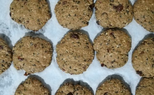 黑芝麻蔓越莓燕麦饼干  制作方法