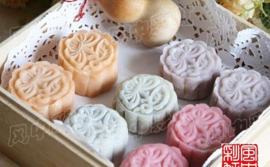 【冰皮月饼的做法步骤图，冰皮月饼怎么做好吃】风中彩虹-制作