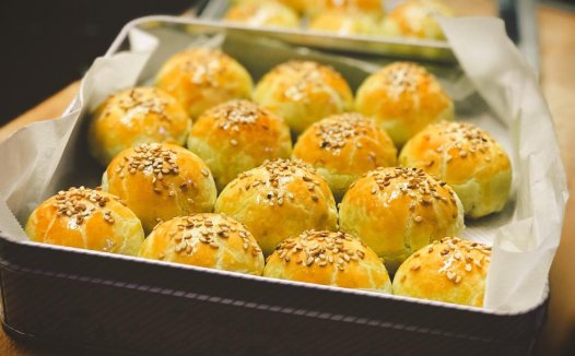 【网红蛋黄酥（黄油版）的做法步骤图】Smiling_D-制作