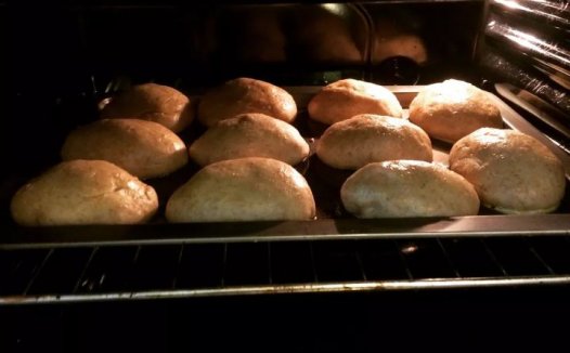 你知道什么样的烤箱烤什么样的面包更好吃吗？电烤箱和风炉买哪个好？