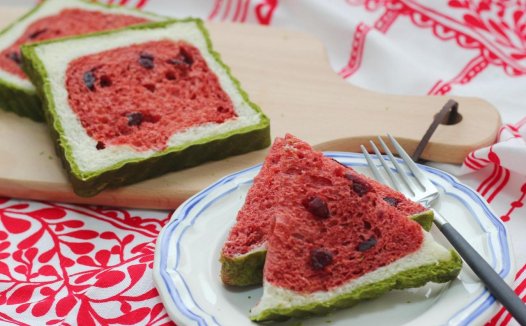 【手揉西瓜吐司的做法步骤图，怎么做好吃】叫兔子的熊猫-制作